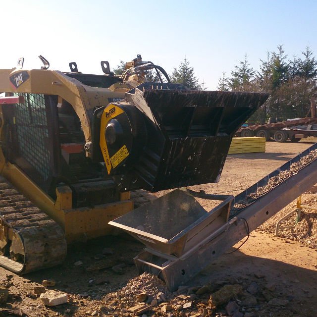 BUCKET CRUSHERS MB-L140 S2 MB Crusher
