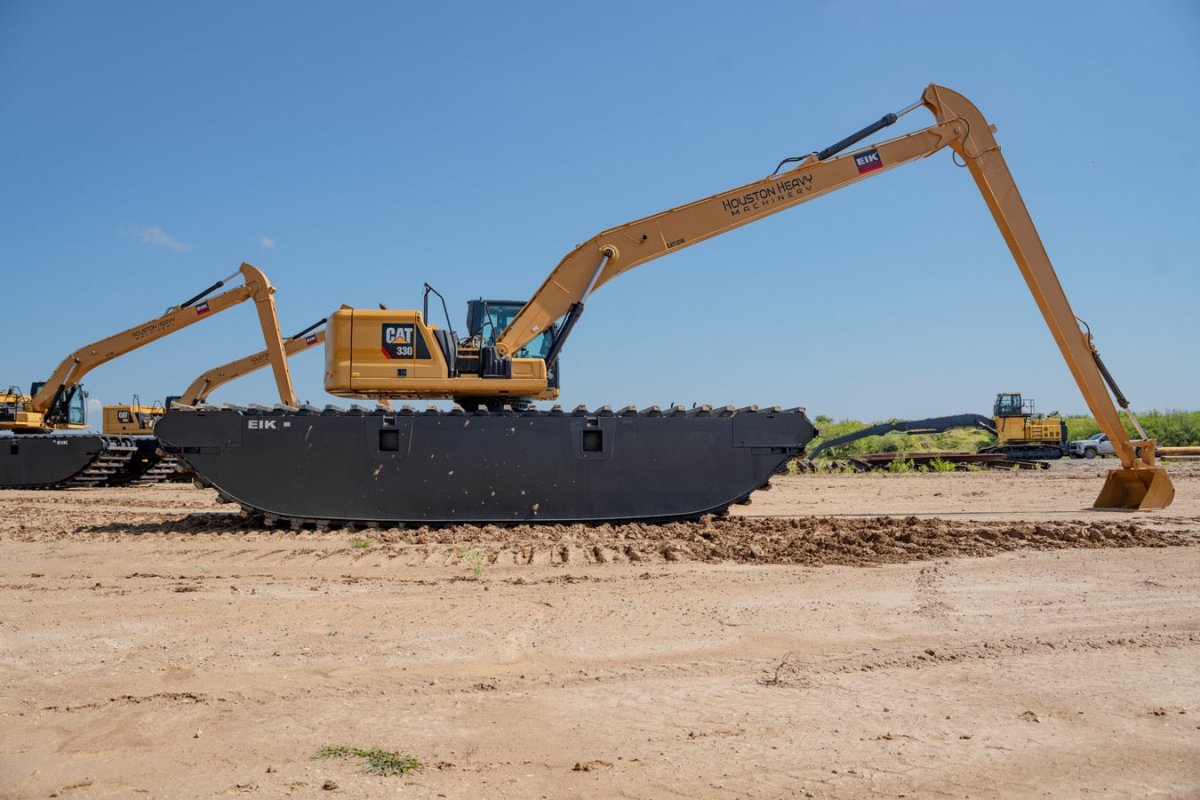 Caterpillar 2019 Long Reach Pontoon Excavator - 3505 Hours EIK Solutions