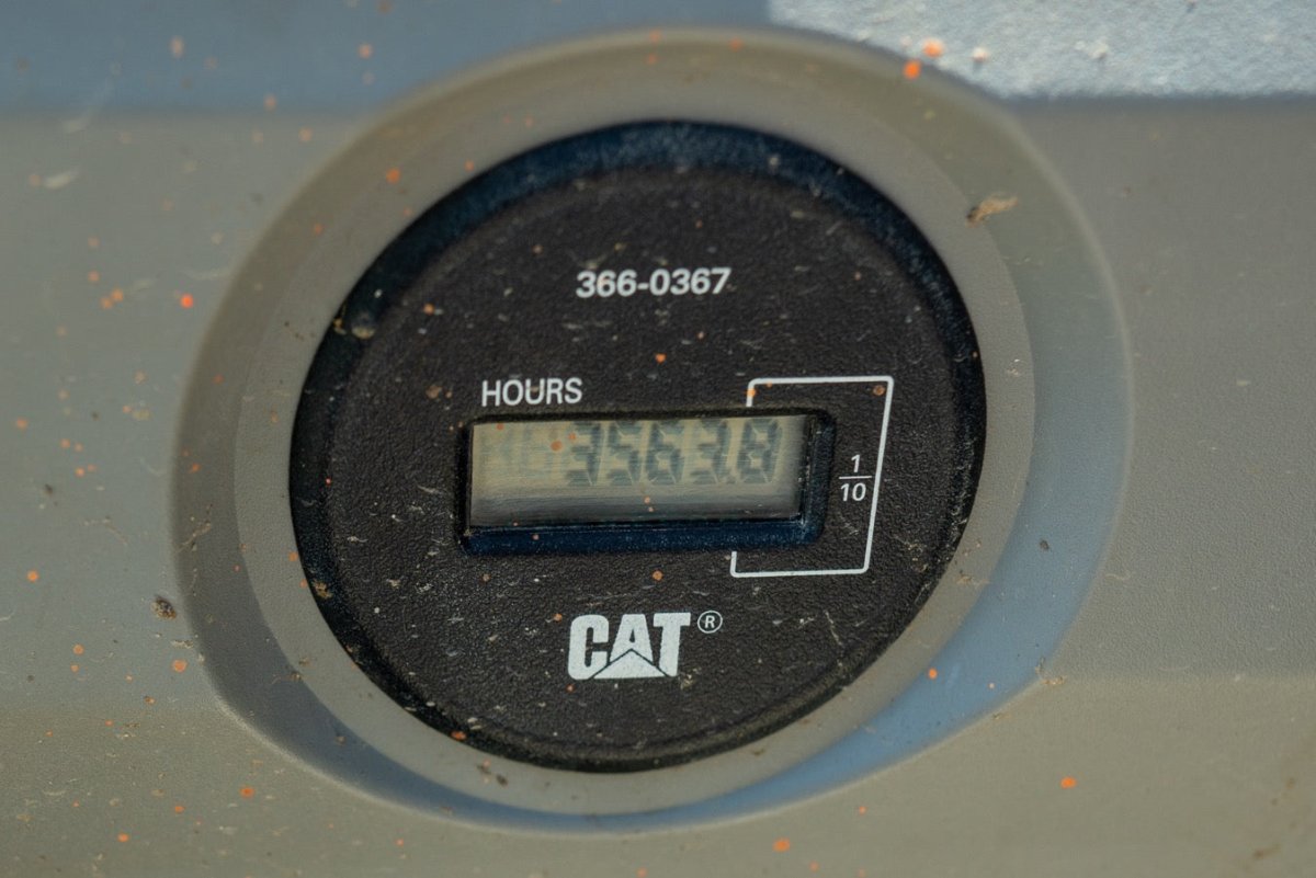 Caterpillar Excavator 2016 - 7927 Hours EIK Solutions