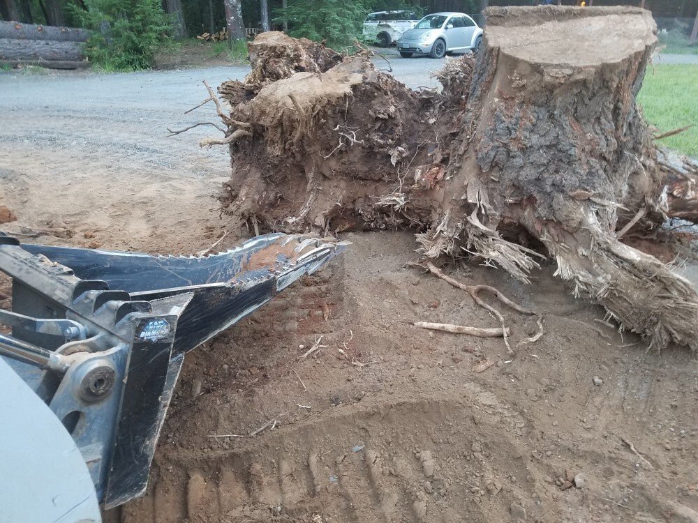 Stump Buckets – Severe & Extreme Duty Blue Diamond Attachments